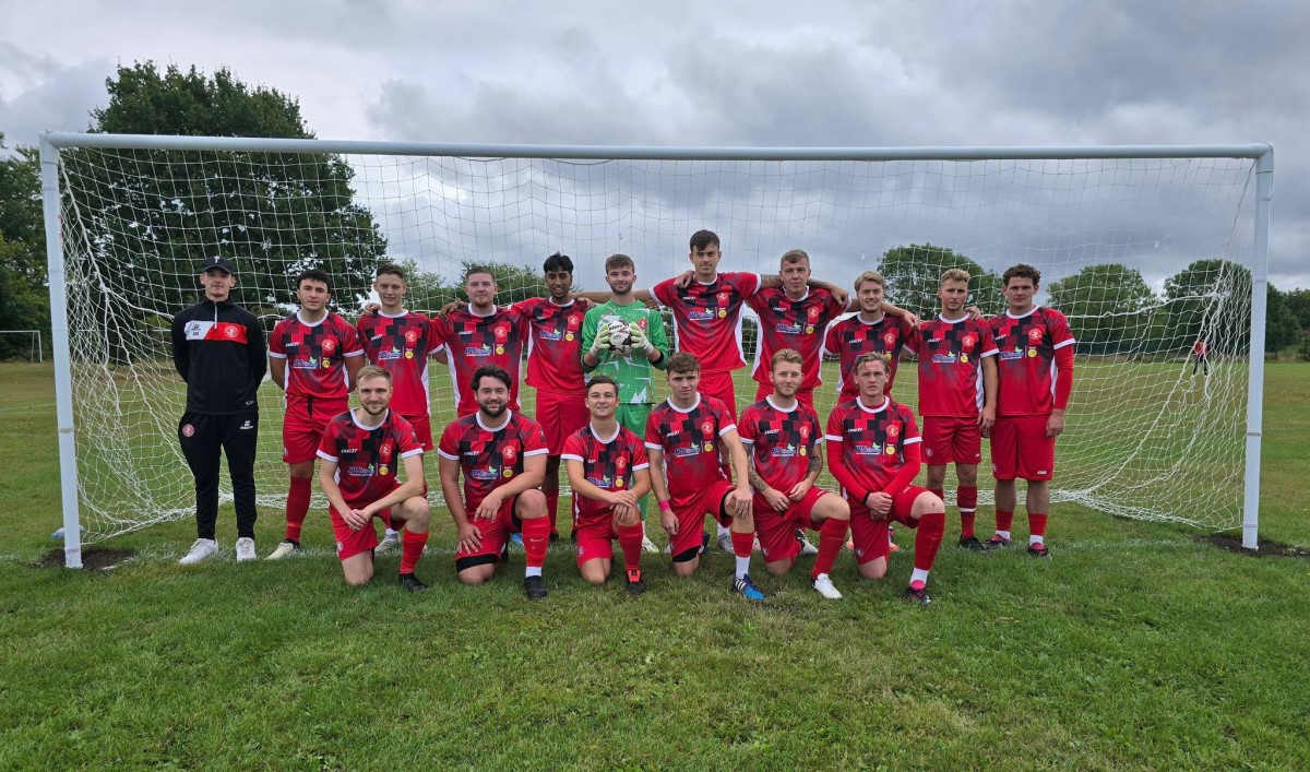 Mens - Istead United Colts FC